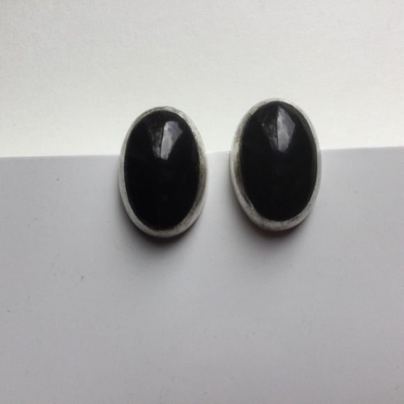 Vintage Oval Black & Sterling Silver Earrings - Picture 1 of 4